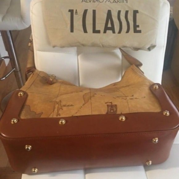 Auth.Vintage Alviero Martini A1 Class Hobo. Wallet not included - Picture 8 of 13